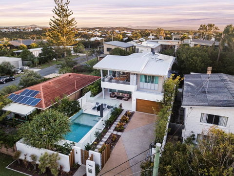 Luxury Tropical Haven - Pacific Avenue, Sunshine Beach - Accommodation Rockhampton 1