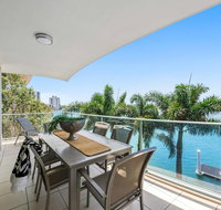 Luxury Waterfront Maroochydore Free Wine Netflix Parking - Accommodation Rockhampton