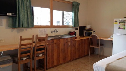 Mackay Motor Inn - Accommodation Rockhampton 2
