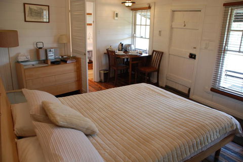 Mancuso Country Cottage Retreat - Accommodation Rockhampton 3