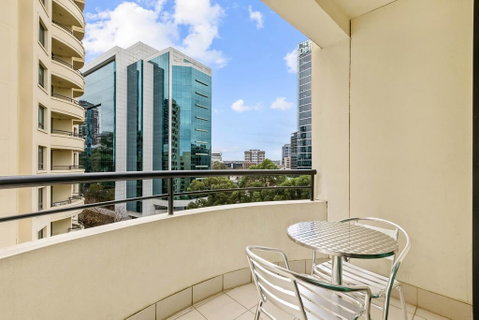 Mantra Parramatta - Accommodation Rockhampton 1