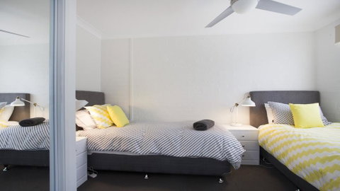 Mariners 2 - Mollymook - Accommodation Rockhampton 2