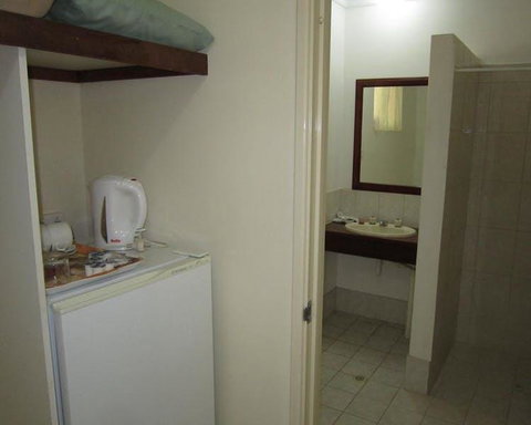 Marri Lodge - Accommodation Rockhampton 1