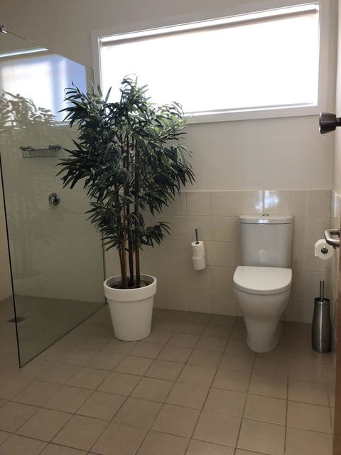 Maudie Bells - Accommodation Rockhampton 1