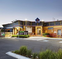Meadow Inn Hotel-Motel - Accommodation Rockhampton