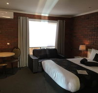 Melton Motor Inn and Apartments - Accommodation Rockhampton