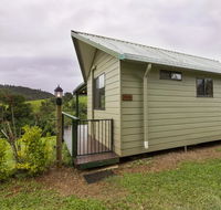Mena Creek Flower House - Accommodation Rockhampton