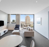 Meriton Suites Campbell Street - Accommodation Rockhampton
