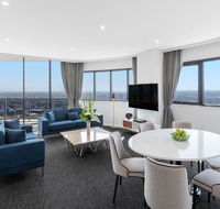 Meriton Suites Kent Street - Accommodation Rockhampton