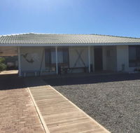 Mermaid Beachside Accommodation - Accommodation Rockhampton