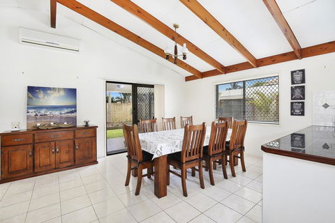 Michael Street 39, Golden Beach - Accommodation Rockhampton 1