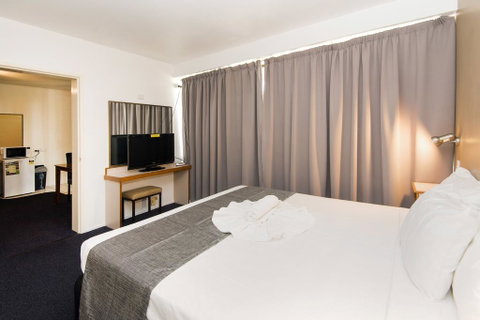 Mid City Motor Inn - Accommodation Rockhampton 2