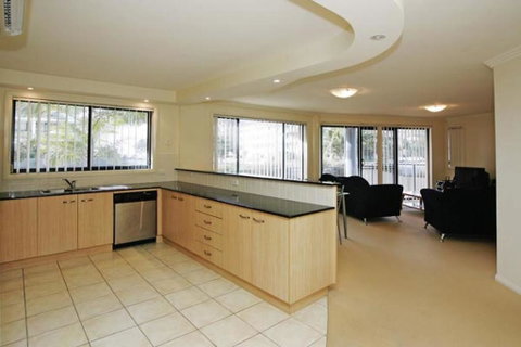 Millenium, Unit 101, Cnr Head & West Sts - Accommodation Rockhampton 3