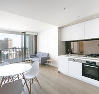 Modern Apartment in Darling Harbour - Accommodation Rockhampton