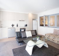 Modern Executive Apartment  Braddon 1BR Wine Wifi Secure Parking Canberra - Accommodation Rockhampton