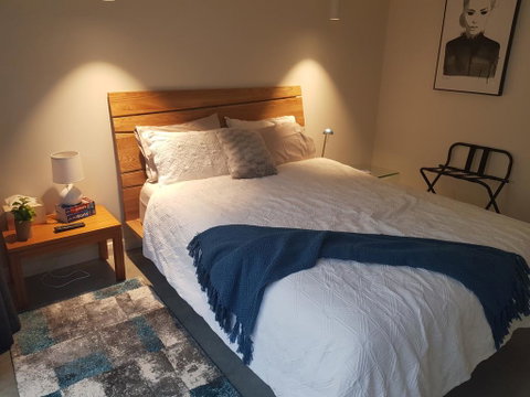 Modern, Private And Close To Town. - Accommodation Rockhampton 0