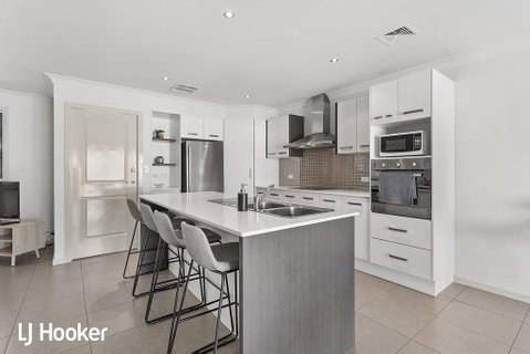 Modern, Relaxing, Family Friendly With Linen Included! - Accommodation Rockhampton 2