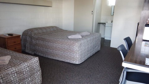 Monto Colonial Motor Inn - Accommodation Rockhampton 0
