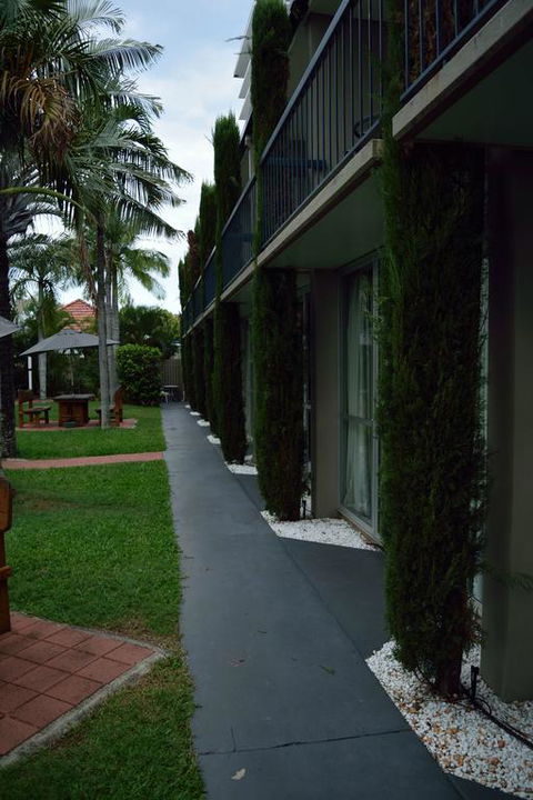 Motel 98 - Accommodation Rockhampton 3