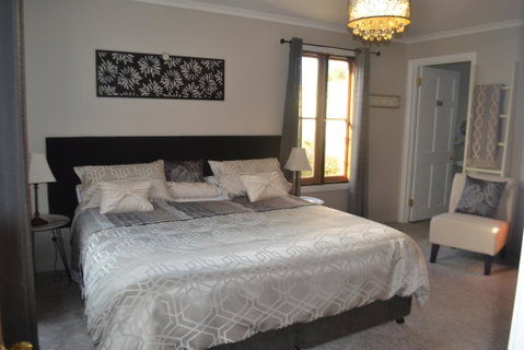Mulberry Cottage Unique B&B Accommodation - Accommodation Rockhampton 0