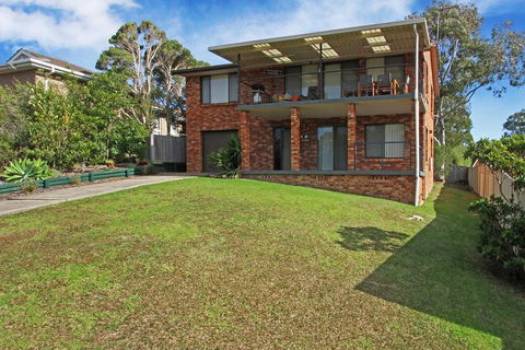 NARRAWALLEE RETREAT - Accommodation Rockhampton 2