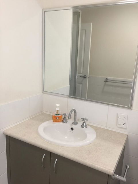Holiday Home Near Perth City / Airport / Stadium / Casino - Accommodation Rockhampton 11