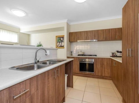Holiday Home Near Perth City / Airport / Stadium / Casino - Accommodation Rockhampton 4