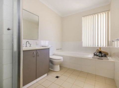 Holiday Home Near Perth City / Airport / Stadium / Casino - Accommodation Rockhampton 13