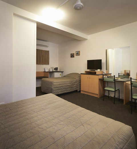 Baileys Parkside Motel By VetroBlu - Accommodation Rockhampton 8