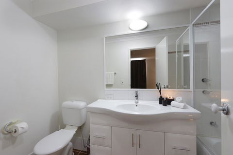 Hillarys Marina Apartment - Accommodation Rockhampton 29