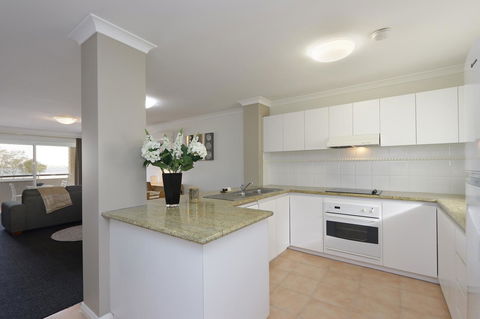 Hillarys Marina Apartment - Accommodation Rockhampton 16