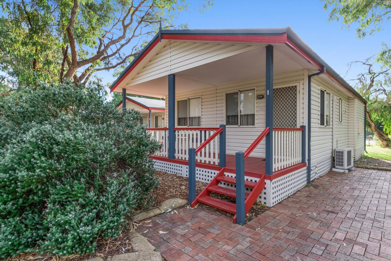 Coogee WA Accommodation Rockhampton