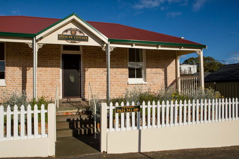 Spencer Cottage - Accommodation Rockhampton 10