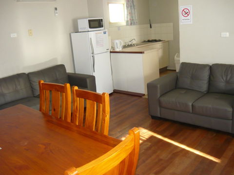 Albany Apartments - Accommodation Rockhampton 3
