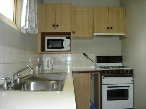 Albany Apartments - Accommodation Rockhampton 10