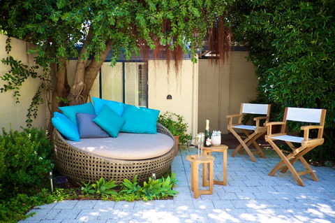 Cottesloe Artist's Beach Retreat - Accommodation Rockhampton 1