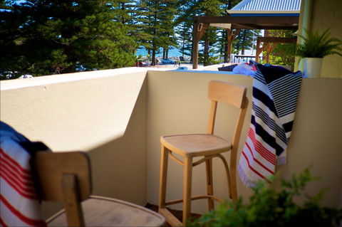 Cottesloe Artist's Beach Retreat - Accommodation Rockhampton 14