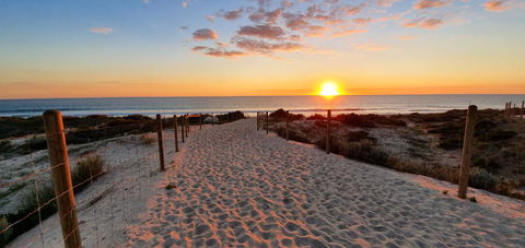 Summer Breeze - Holiday Or Business Apartment - Accommodation Rockhampton 14