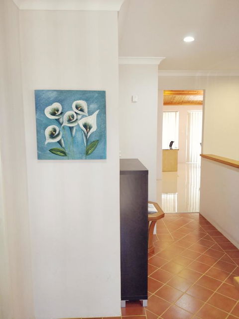 Cosy Easy Access Home Near Perth CBD And Fremantle - Accommodation Rockhampton 0