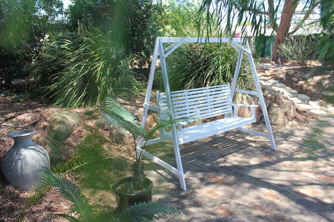 Jacaranda Hideaway Bed & Breakfast - Accommodation Rockhampton 11