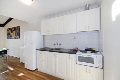 Seashore Memories - Sleeps 3 - Accommodation Rockhampton 8