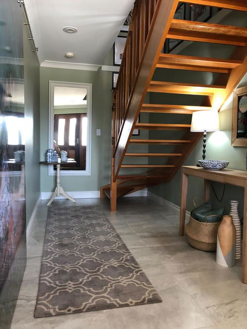 Mullaloo Beachfront Retreat - Accommodation Rockhampton 1