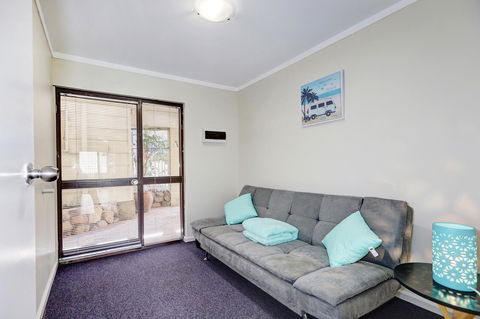 West Beach Lagoon 202 - Quiet & Ground Floor! - Accommodation Rockhampton 5