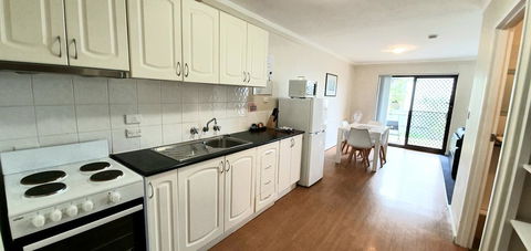 West Beach Lagoon 202 - Quiet & Ground Floor! - Accommodation Rockhampton 6