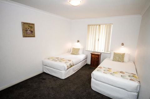 Fern Creek - Accommodation Rockhampton 13
