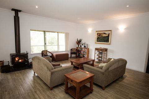 Fern Creek - Accommodation Rockhampton 3