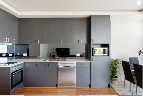 Adele's Luxury South Beach Apartment With King Bed - Accommodation Rockhampton 13