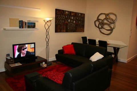 Kenata-Fairway Apartment Hotel - Accommodation Rockhampton 8