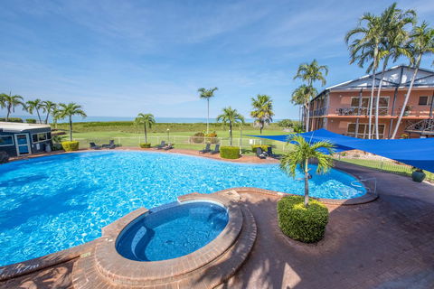 Moonlight Bay Suites - Accommodation Rockhampton 0