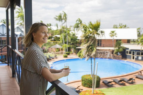 Moonlight Bay Suites - Accommodation Rockhampton 2